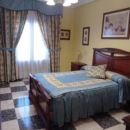 Apartamento Turistico Antigua Universidad アルマグロ エクステリア 写真
